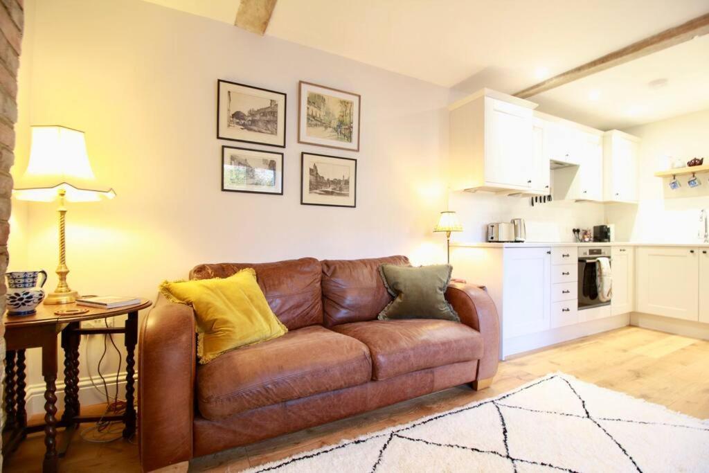14Th Century Rose Cottage, Centre Of Alfriston By Air Premier Exterior foto